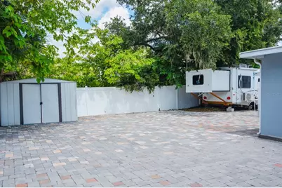 601 Lime Tree Road, Tampa, FL 33619 - Photo 29