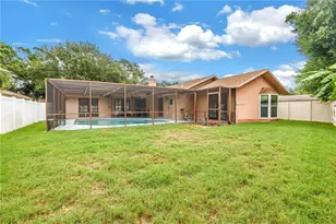 9212 Rustic Pines Blvd W, Seminole, FL 33776 - Photo 3