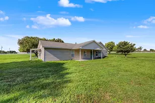 39628 Otis Allen Rd, Zephyrhills, FL 33540 - Photo 3
