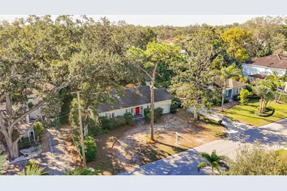 3120 W Coachman Avenue, Tampa, FL 33611 - Photo 1