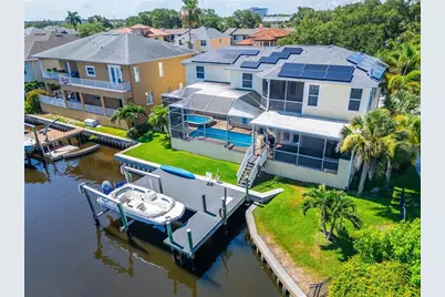 339 Manatee Lane, Tarpon Springs, FL 34689 - Photo 1