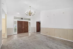 6328 N Queensway Dr, Temple Terrace, FL 33617 - Photo 7