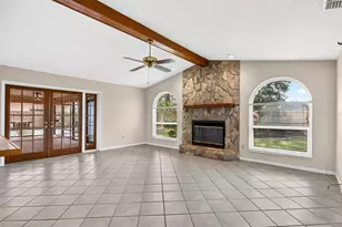 6328 N Queensway Dr, Temple Terrace, FL 33617 - Photo 17