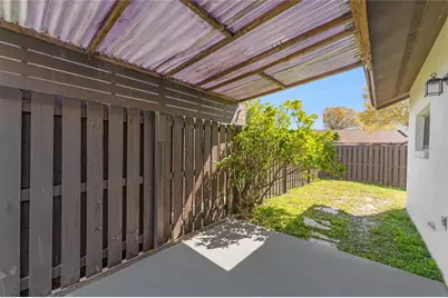 5201 Bellefield Drive, Tampa, FL 33624 - Photo 29
