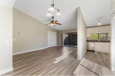 5201 Bellefield Drive, Tampa, FL 33624 - Photo 7