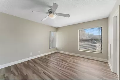 5201 Bellefield Drive, Tampa, FL 33624 - Photo 11