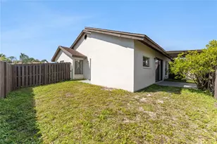 5201 Bellefield Dr, Tampa, FL 33624 - Photo 31