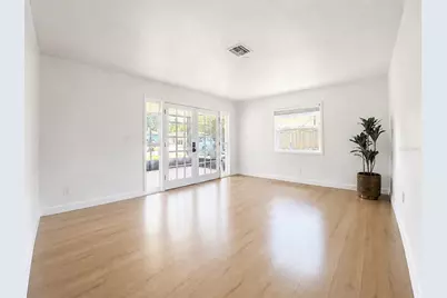 1834 New Hampshire Avenue NE, Saint Petersburg, FL 33703 - Photo 19