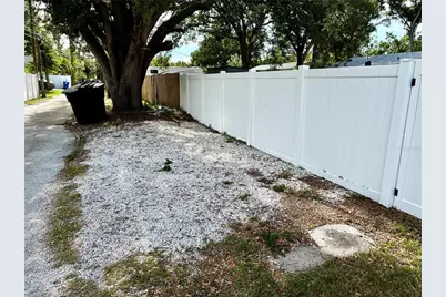 810 52nd Avenue N, Saint Petersburg, FL 33703 - Photo 21