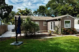 810 52nd Ave N, Saint Petersburg, FL 33703 - Photo 19