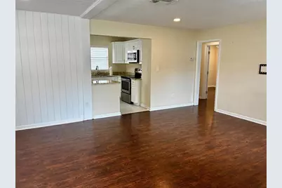 810 52nd Avenue N, Saint Petersburg, FL 33703 - Photo 3