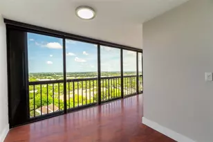 2480 Presidential Way, West Palm Beach, FL 33401 - Photo 11