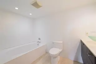 2480 Presidential Way, West Palm Beach, FL 33401 - Photo 23