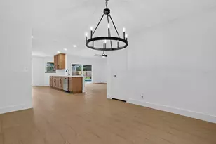 2773 Valencia Ln W, Palm Harbor, FL 34684 - Photo 21