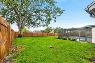 2773 Valencia Ln W, Palm Harbor, FL 34684 - Photo 33
