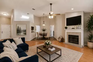12008 Peony Ct, Tampa, FL 33635 - Photo 7