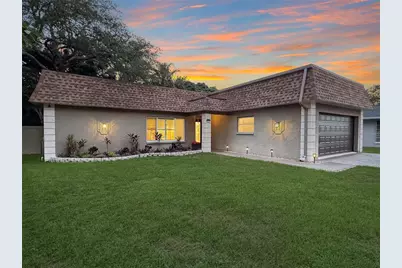 1011 Winding Oaks Drive, Palm Harbor, FL 34683 - Photo 7