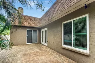 1011 Winding Oaks Dr, Palm Harbor, FL 34683 - Photo 11