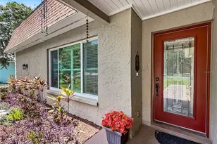 1011 Winding Oaks Dr, Palm Harbor, FL 34683 - Photo 5