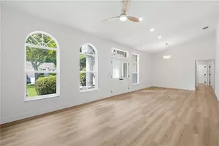 10226 Timberland Point Dr, Tampa, FL 33647 - Photo 17