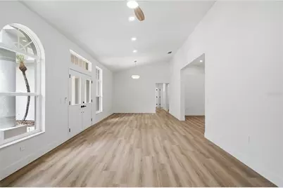 10226 Timberland Point Drive, Tampa, FL 33647 - Photo 15