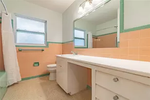 677 Oakwood Dr, Dunedin, FL 34698 - Photo 27