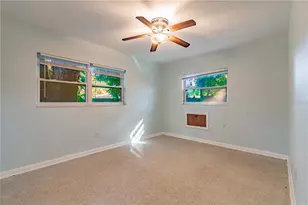 677 Oakwood Dr, Dunedin, FL 34698 - Photo 25