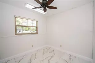 9241 N 52nd St, Tampa, FL 33617 - Photo 19