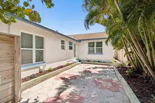 8125 Bayshore Dr, Treasure Island, FL 33706 - Photo 21