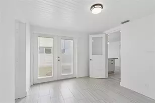 8125 Bayshore Dr, Treasure Island, FL 33706 - Photo 23