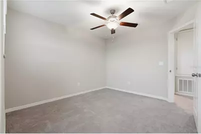 7023 Samuel Ivy Drive, Tampa, FL 33619 - Photo 15