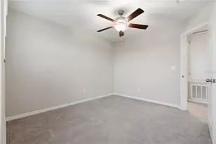 7023 Samuel Ivy Dr, Tampa, FL 33619 - Photo 15