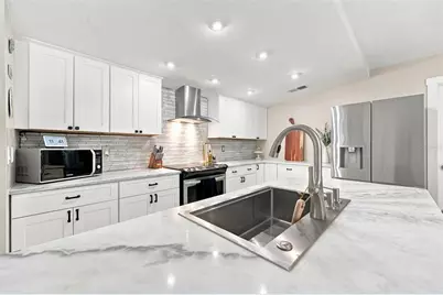 6230 Cedar Street NE, Saint Petersburg, FL 33702 - Photo 15