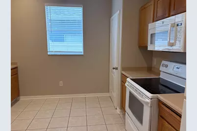 3922 Washburn Place, Wesley Chapel, FL 33543 - Photo 9