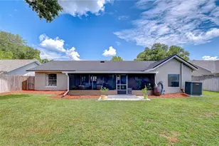 14305 Capitol Dr, Tampa, FL 33613 - Photo 9