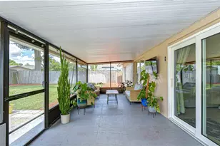 14305 Capitol Dr, Tampa, FL 33613 - Photo 17