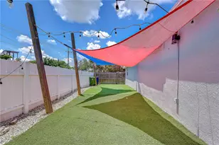 2714 E 98th Ave, Tampa, FL 33612 - Photo 41