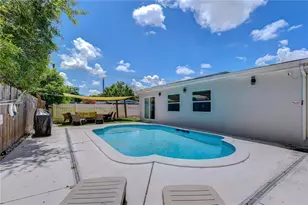 2714 E 98th Ave, Tampa, FL 33612 - Photo 35