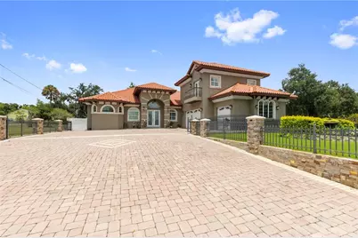 2101 W Bearss Avenue, Tampa, FL 33618 - Photo 1