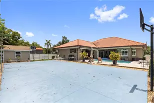 2101 W Bearss Ave, Tampa, FL 33618 - Photo 91
