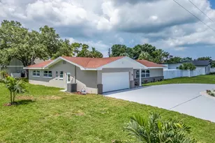 201 Harbor Bluff Dr, Largo, FL 33770 - Photo 11