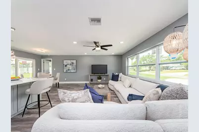 201 Harbor Bluff Drive, Largo, FL 33770 - Photo 15