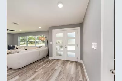 201 Harbor Bluff Drive, Largo, FL 33770 - Photo 13