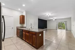 10687 Lake Montauk Dr, Riverview, FL 33578 - Photo 7