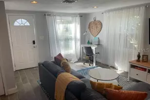 2765 61st Ave N, Saint Petersburg, FL 33714 - Photo 3