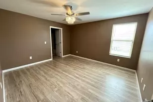 14832 Crescent Rock Dr, Wimauma, FL 33598 - Photo 17