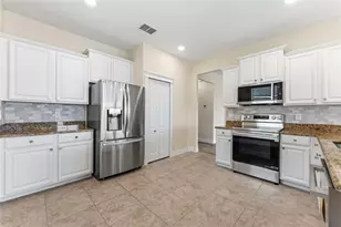 11514 Ashton Field Ave, Riverview, FL 33579 - Photo 9