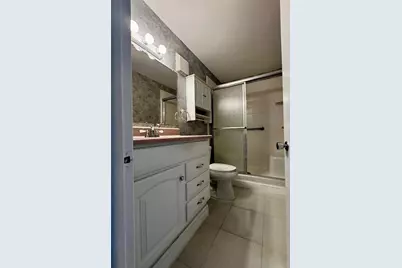 6700 1st Avenue S #103, Saint Petersburg, FL 33707 - Photo 9