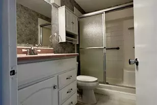 6700 1st Ave S, Saint Petersburg, FL 33707 - Photo 9