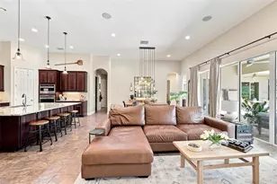 15512 Mossy Ridge Ln, Lithia, FL 33547 - Photo 5